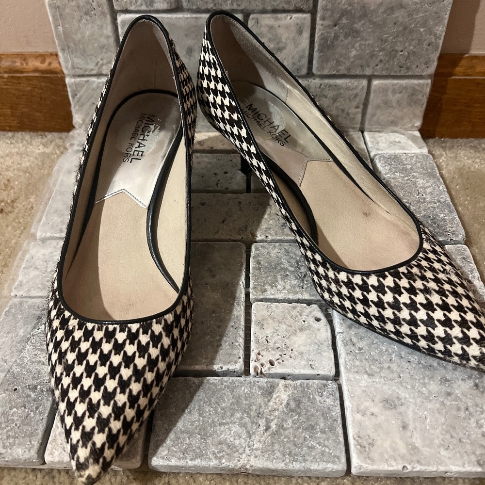 Michael Kors black and white houndstooth kitten heels